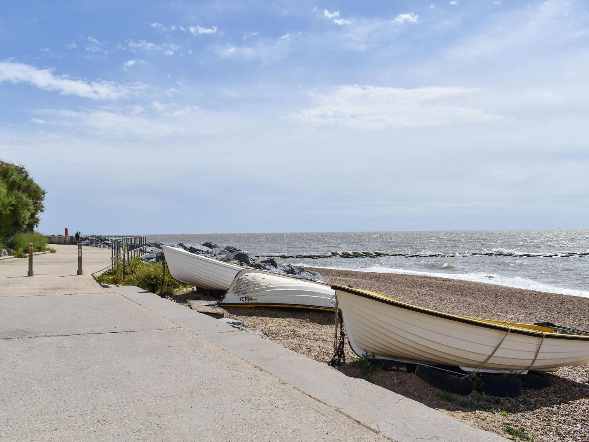 Beach View Cottage Филикстоу Экстерьер фото