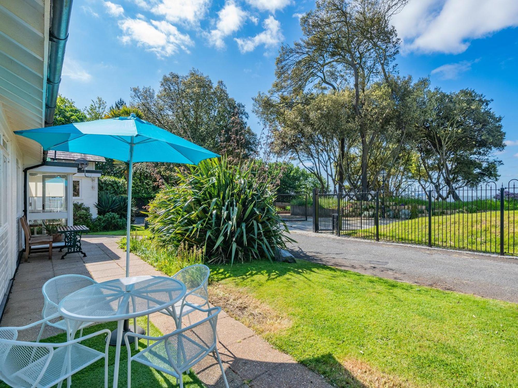 Beach View Cottage Филикстоу Экстерьер фото